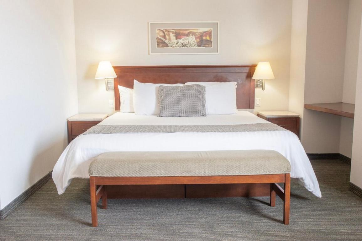 Casa Inn Business Hotel Celaya Kültér fotó