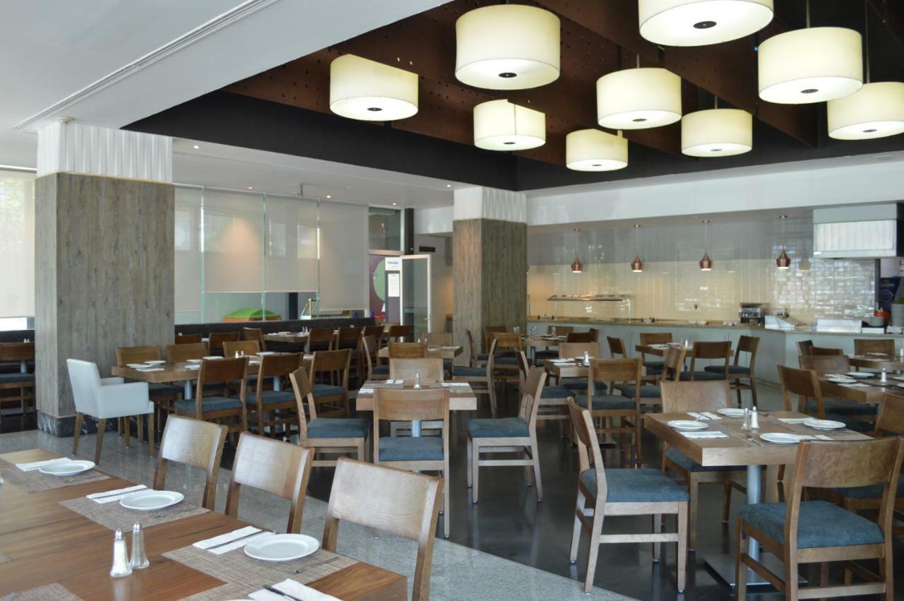 Casa Inn Business Hotel Celaya Kültér fotó