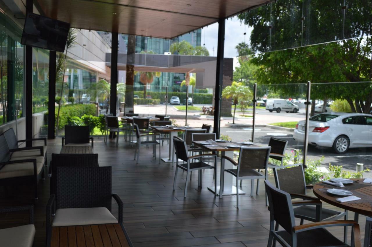 Casa Inn Business Hotel Celaya Kültér fotó